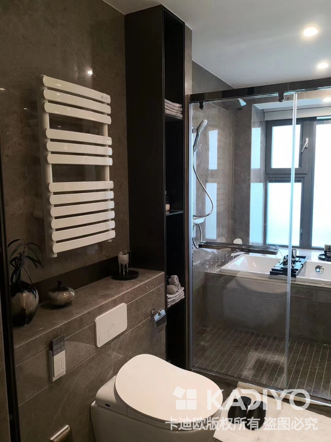 中鐵建南京花語(yǔ)江南-卡迪歐智能碳纖維加熱毛巾架